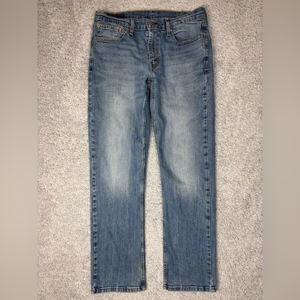 Levi's Jeans Mens 33 x 32 514 Straight Fit Light Wash Casual Denim Work Outdoors